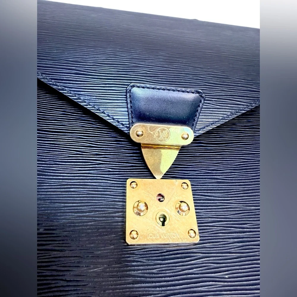 Vintage Louis Vuitton Black Epi Leather Briefcase w/ Key